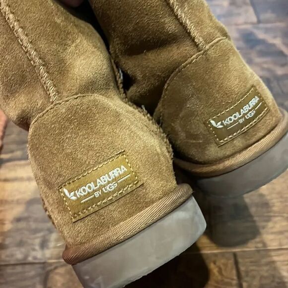 Koolaburra by UGG Classic Short Women's Winter Boots, 5! - Picture 5 of 10